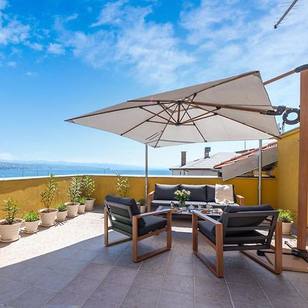 Penthouse At Villa Mascagni Opatija Exteriör bild