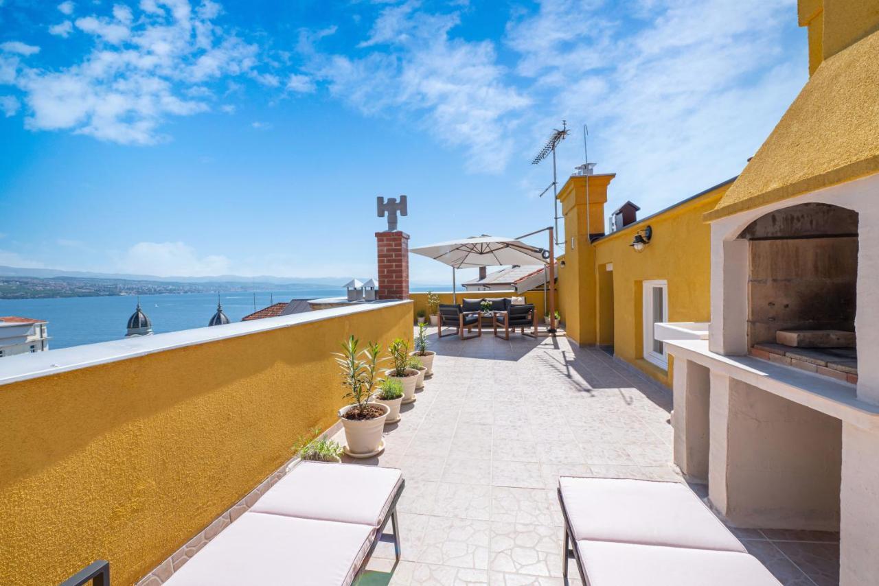 Penthouse At Villa Mascagni Opatija Exteriör bild
